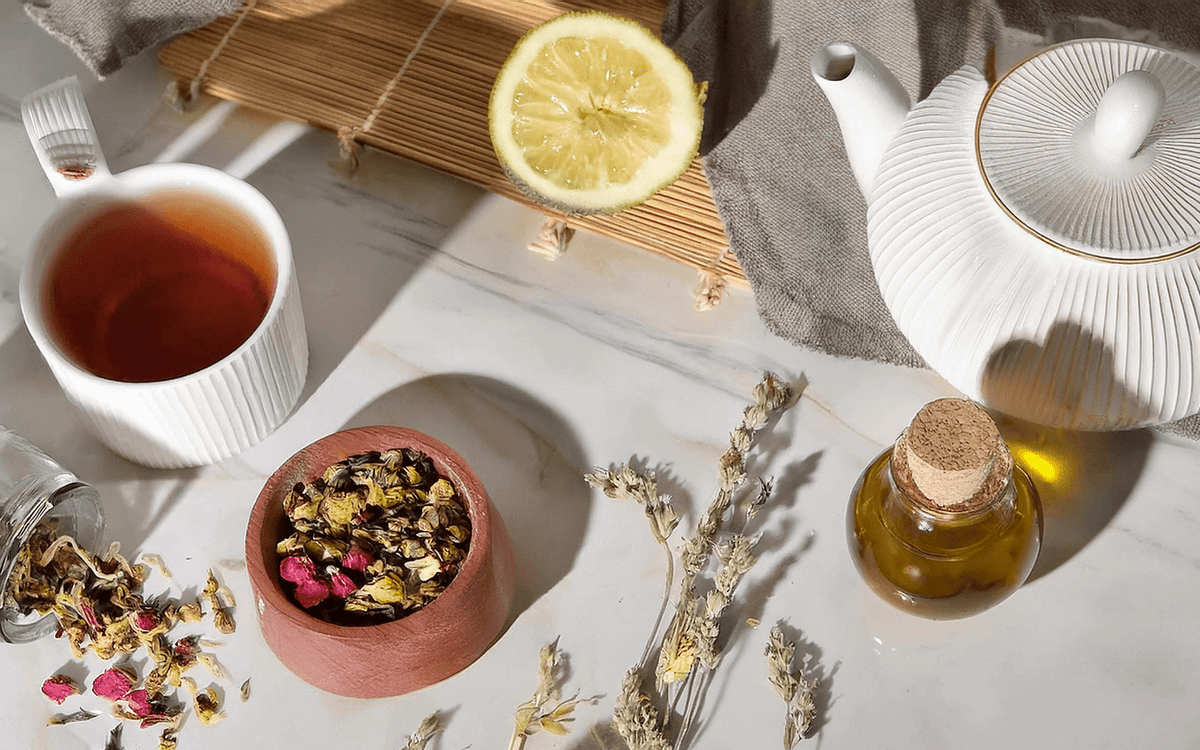 Tisanes détox : les meilleures plantes dépuratives pour purifier le corps - Floèm