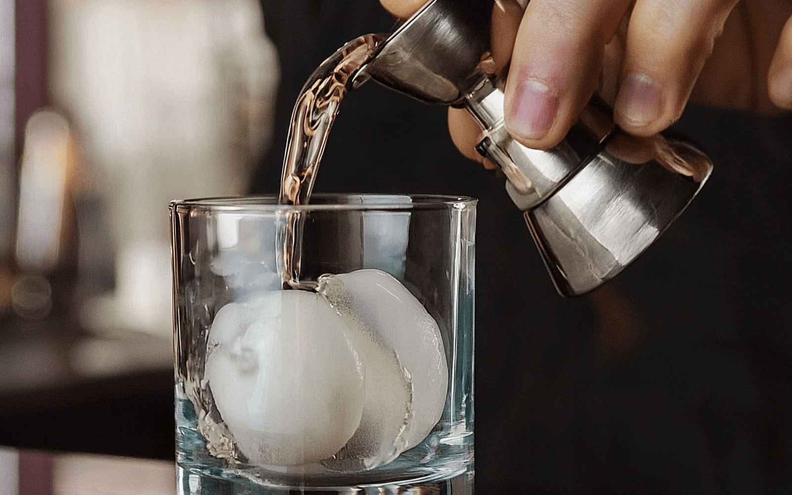 L’alcool améliore-t-il vraiment la digestion ? - Floèm
