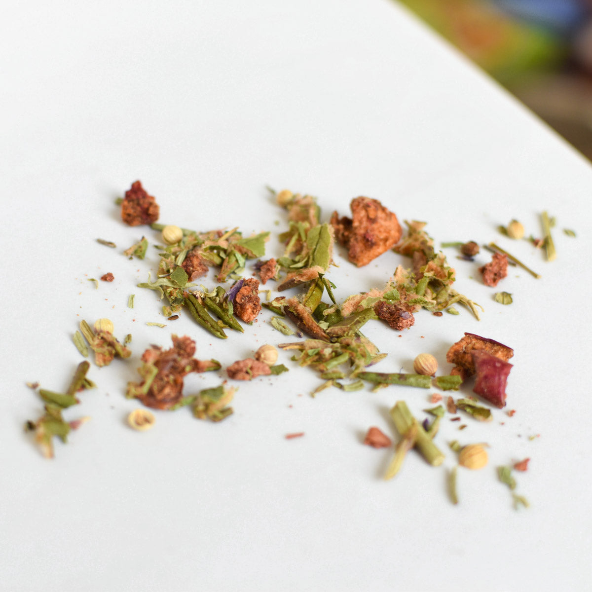 Mélange de tisane en vrac pomme et reine des prés.